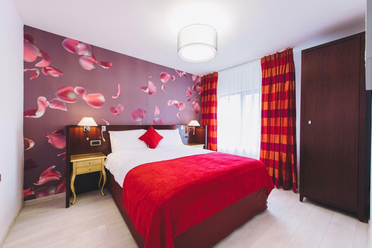 Hotel Derby AH Alba Iulia Exterior foto